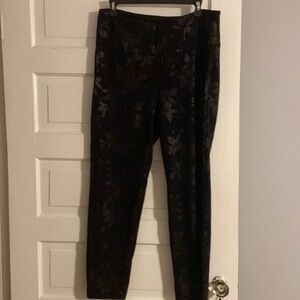 Soft Surroundings Floral Ankle Legging